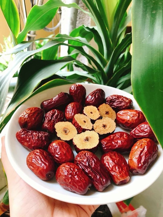 Táo đỏ